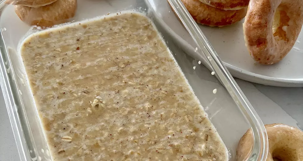 glazed donut overnight oats recipe